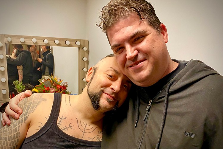 İşadamlığından sahnelere transfer oldu