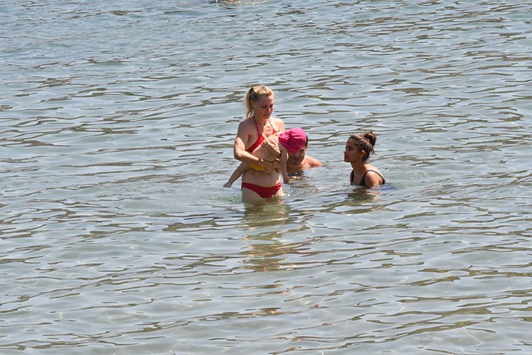 Kim der ki 2 çocuk annesi