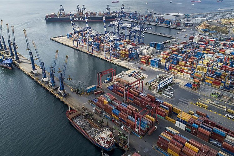 Rusya'daki limanlara girecek yabancı gemilere ek izin şartı