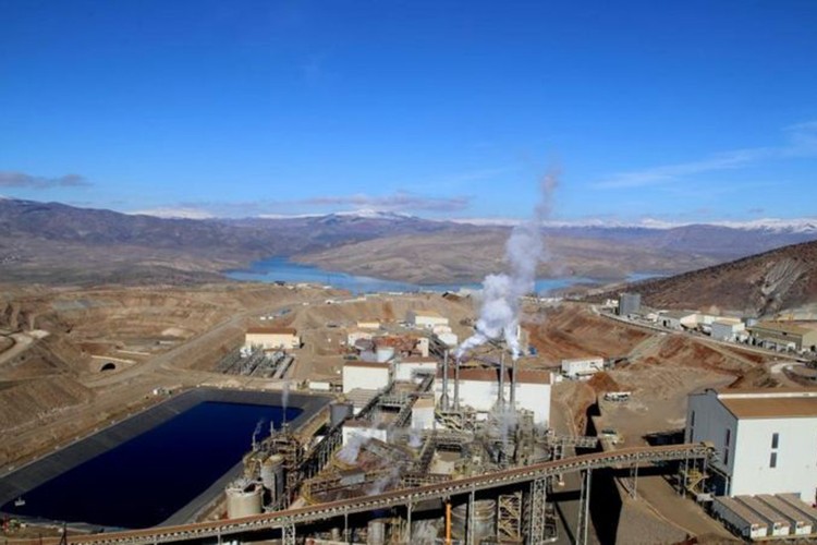 Çevre kirliliğine neden olan altın madenine ceza