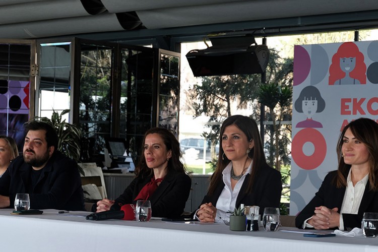 Aktif Bank, "Ekonomide Aktif Kadınlar" projesini başlattı