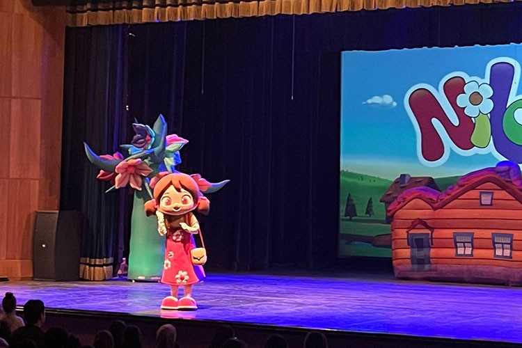 Niloya ve Arkadaşları Ankara'ya Geliyor