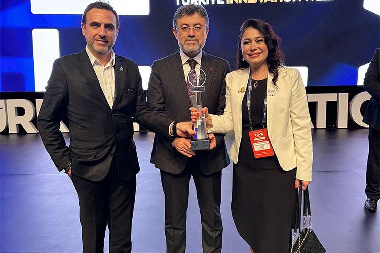 Türkiye'nin inovasyon şampiyonu Bee'o propolis