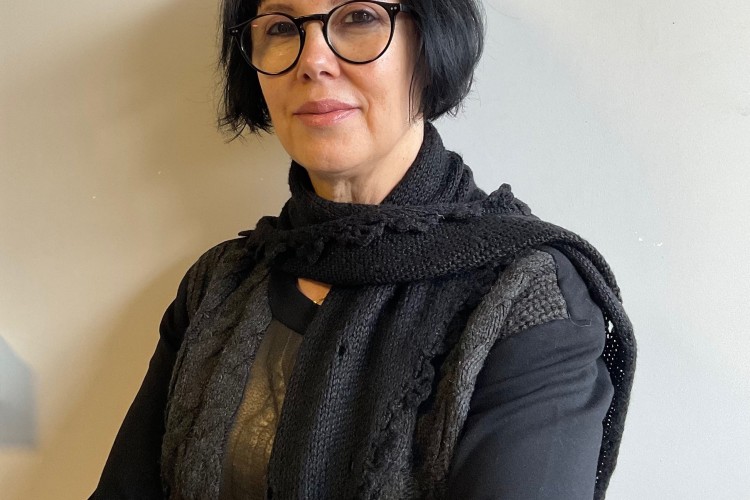 Heykel Sanatçısı Aynur Önürmen ile Süngerden Formlar