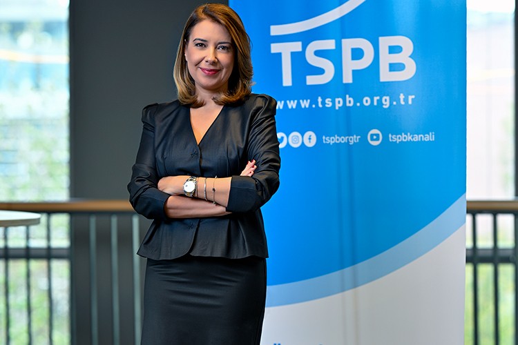 Gençler kadınlar ve fonlar yükselişte