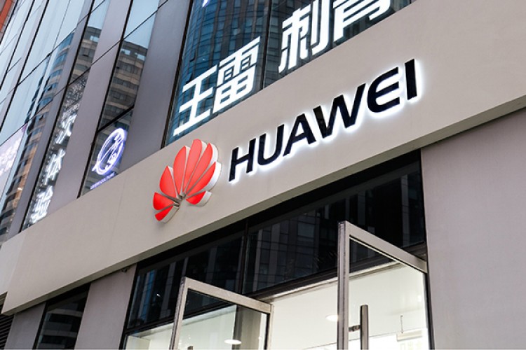 Huawei İstanbul'da iş ortakları ile bir araya geldi