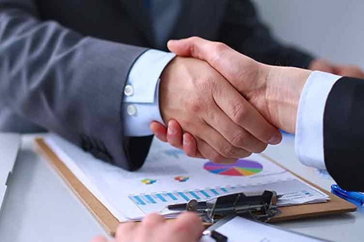 Ticari krediler enflasyon seviyesinde kaldı