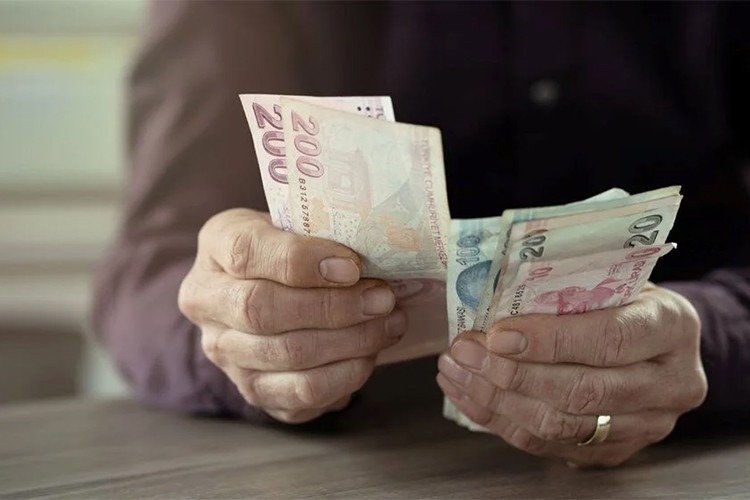 Emeklilere bayram ikramiyeleri yarından itibaren ödenmeye başlayacak