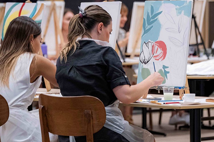 Mimarlar Sanat Atölyesi için Skyland HOM'da Buluştu