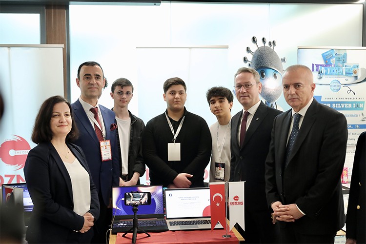 Teknoloji ve yazılım girişimcileri en büyük zirvede buluştu