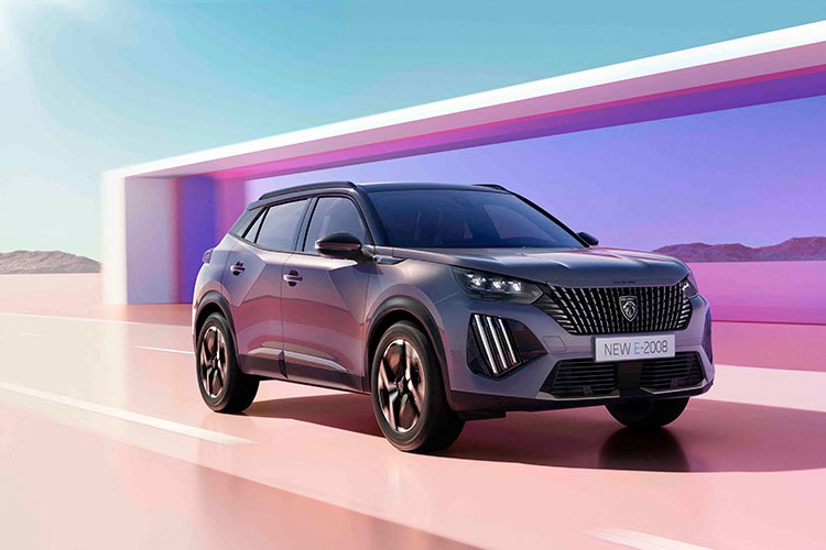 Yeni Peugeot 2008 Türkiye'de
