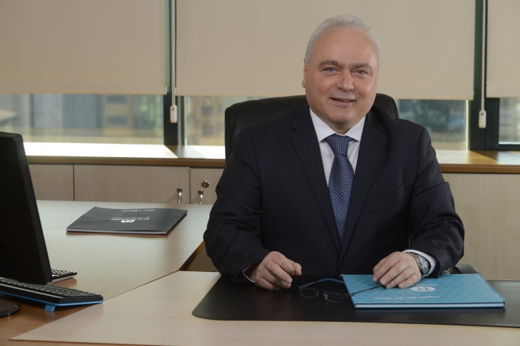 Konut kredi faizleri yüzde 2'nin altına inmeli