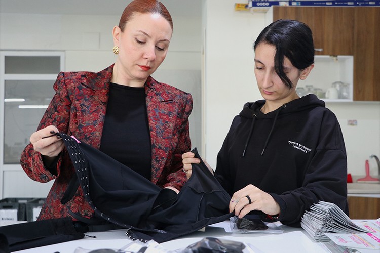 Medikal korse üreten kadın girişimci ürünlerini 18 ülkeye satıyor