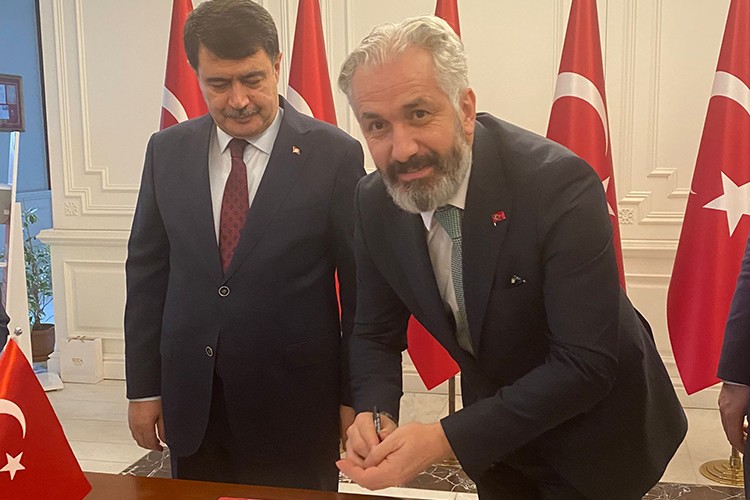 Koza Altın'dan büyük jest