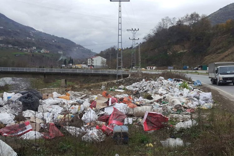 KGM'den kara yollarından toplanan çöplere ilişkin açıklama