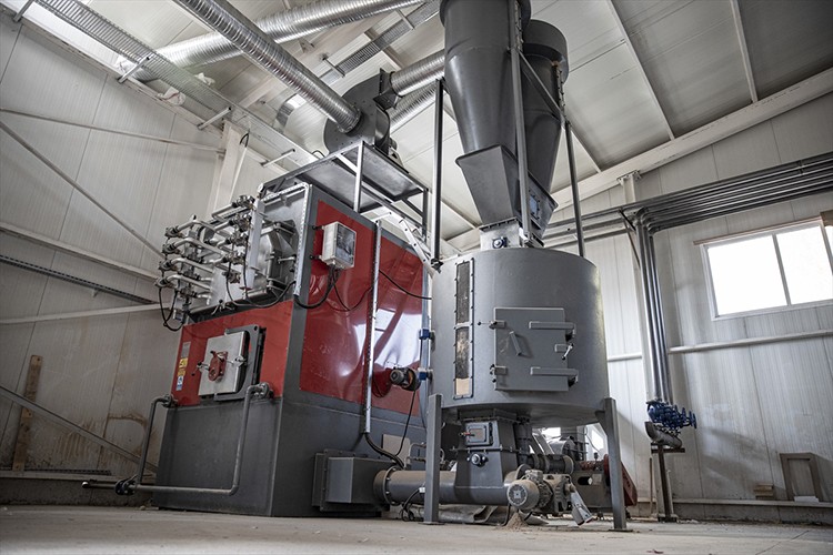 Fabrikasının tüm enerjisini güneş ve atıklardan karşılıyor