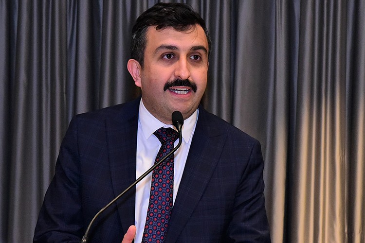 AYD'nin yeni oyuncusu oldu