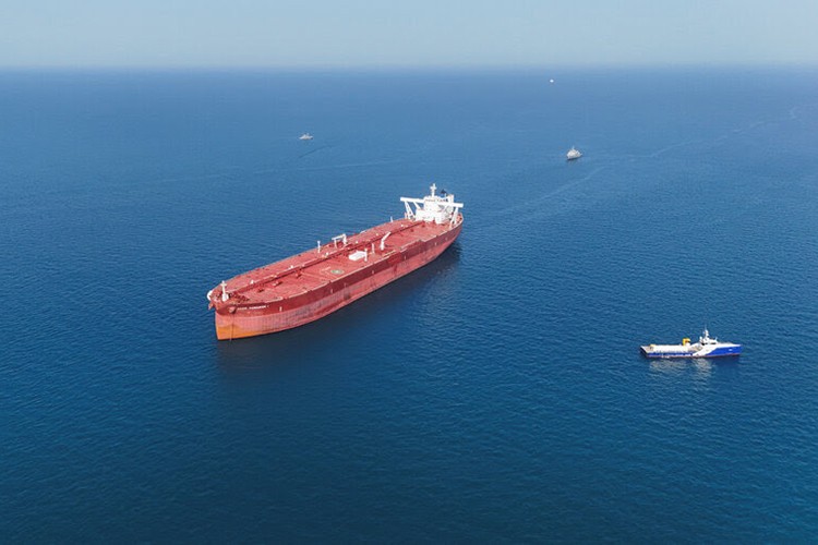 İran Hürmüz'ü yeniden kapattı