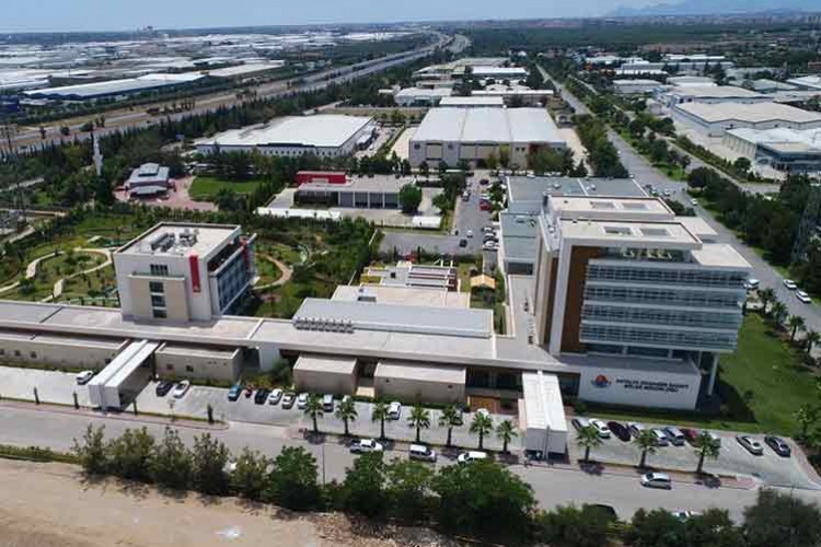 Antalya OSB'de modüler elektro gitar için 2,5 milyon dolarlık yatırım