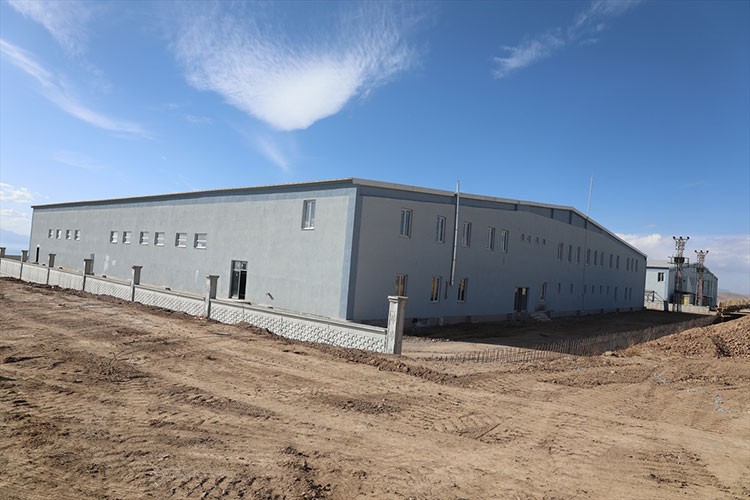 16 tekstil fabrikasında binlerce genç iş sahibi olacak