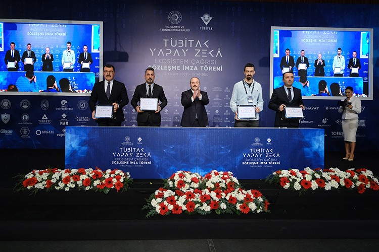 Alışan Lojistik için imza töreni