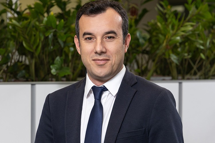 Görme Engelli Kullanıcılara Özel Sesli Yönlendirme Hizmeti