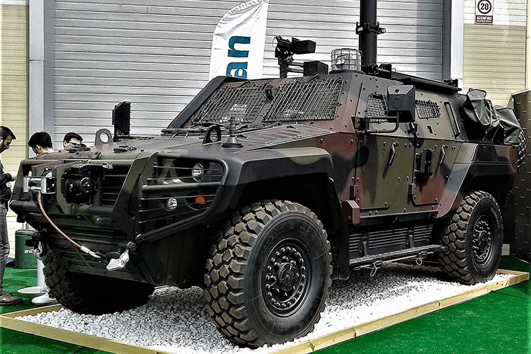 Zırhlı Araç İhracat Sözleşmesinde İmzalar Atıldı