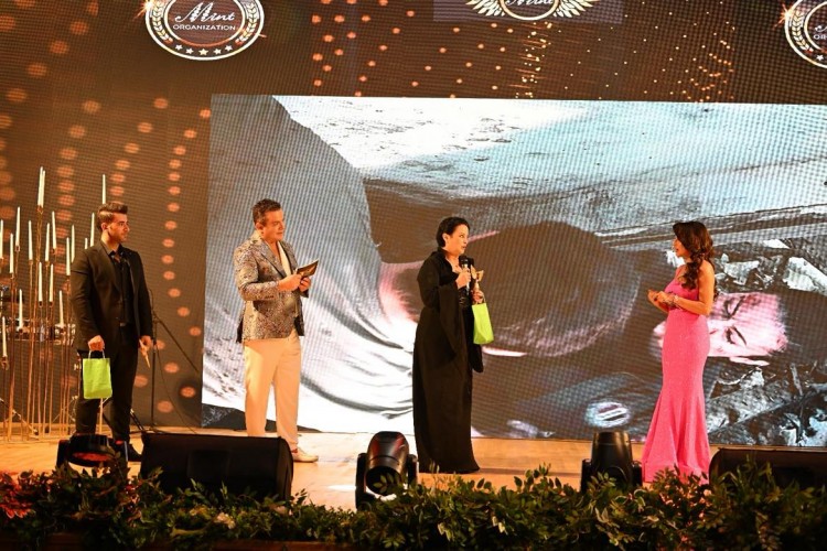 Gazze ve Filistin'in yanındayım