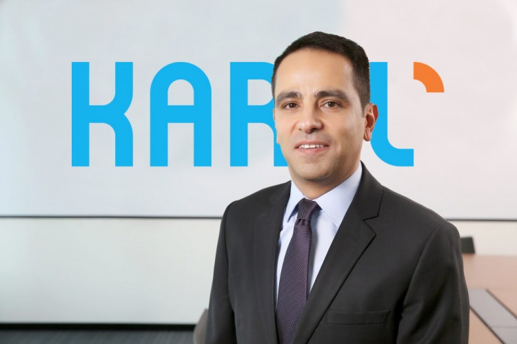 KAREL'de Bayrak Değişimi