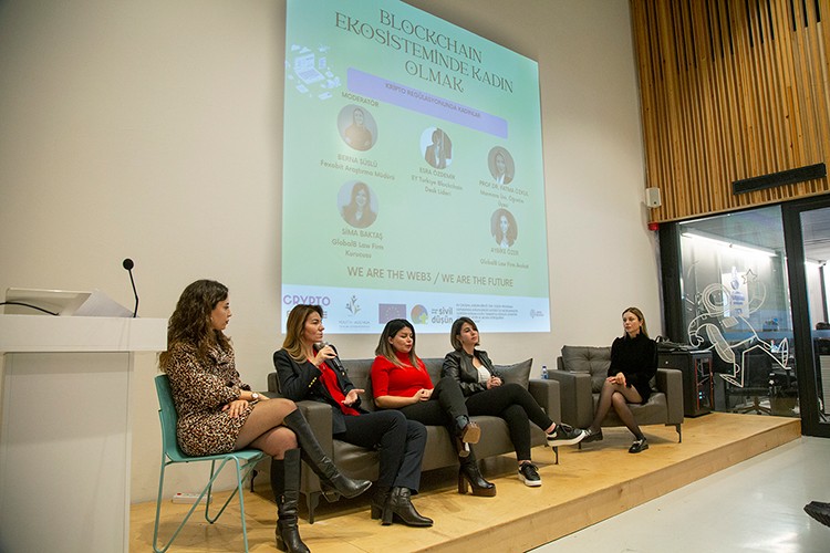 CryptoFemale Faaliyetlerini Tüm Dünyaya Yaymaya Hazırlanıyor