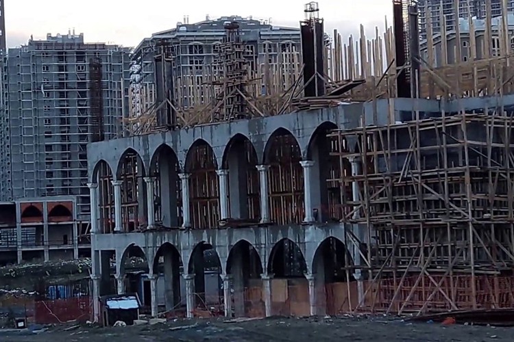 Kışlalara cami yaptırılacak