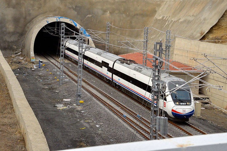 Ankara-İzmir Demiryolu Projesi için kamulaştırma kararı