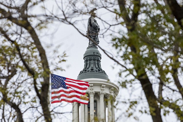 Geçici bütçe Senato'dan da geçti