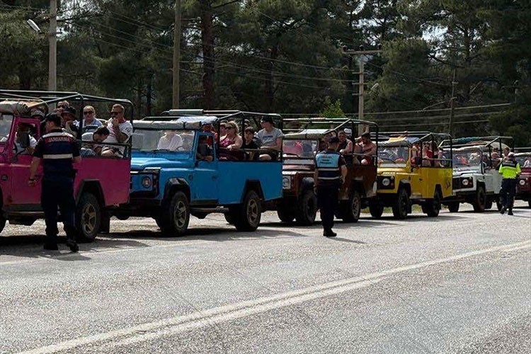 Marmaris'te cip safari araçları denetlendi