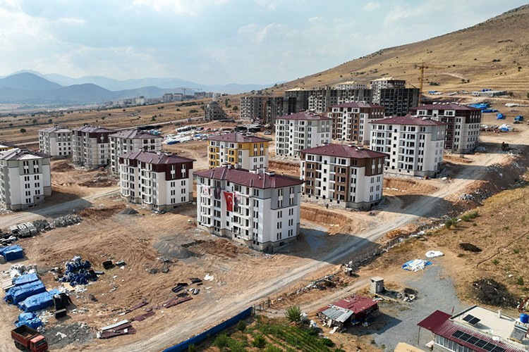 Afşin'de 3 bin 600 konut kasımda teslim edilecek