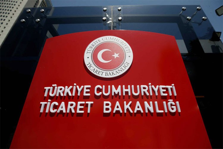 Mevzuata aykırı ilanlara 8,2 milyon lira ceza