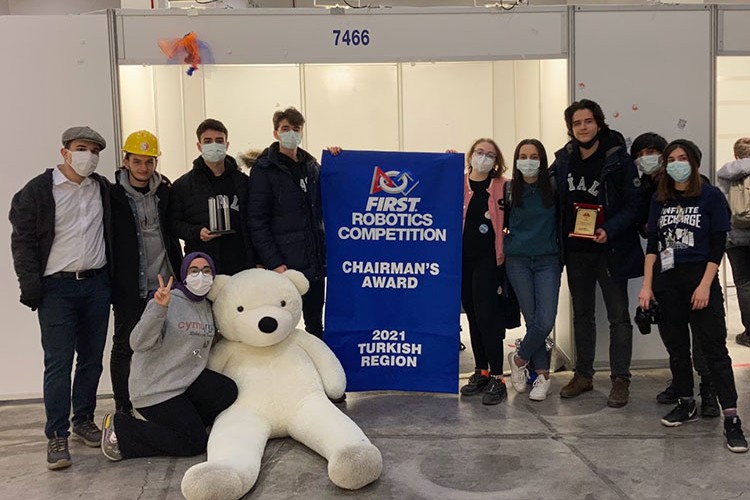 Türkiye'nin ilk bağımsız FRC takımına yeni ödül