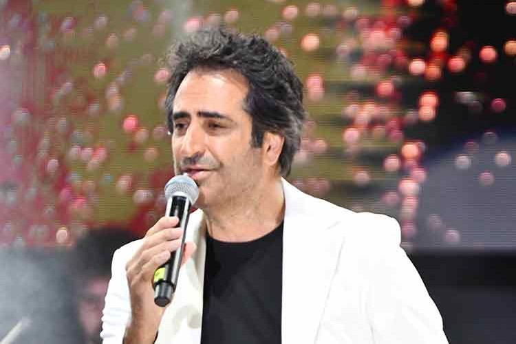 Sahneye dönmemin nedeni sizsiniz