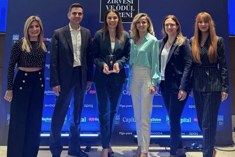 Teknosa'ya üç prestijli ödül birden