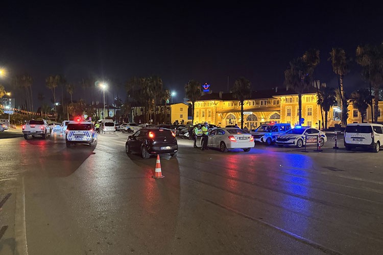 Adana'da dron destekli trafik denetimi yapıldı