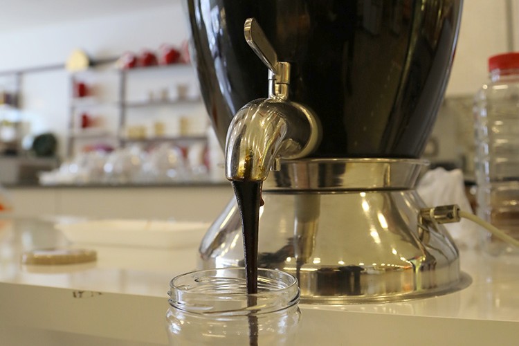 Sivan dut pekmezi ekonomiye