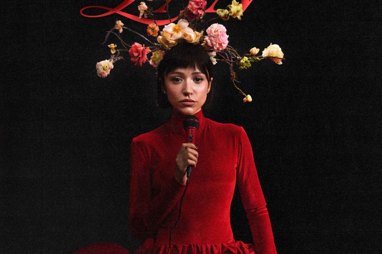 Zeynep Bastık Muud ve dünya listelerinde zirvede