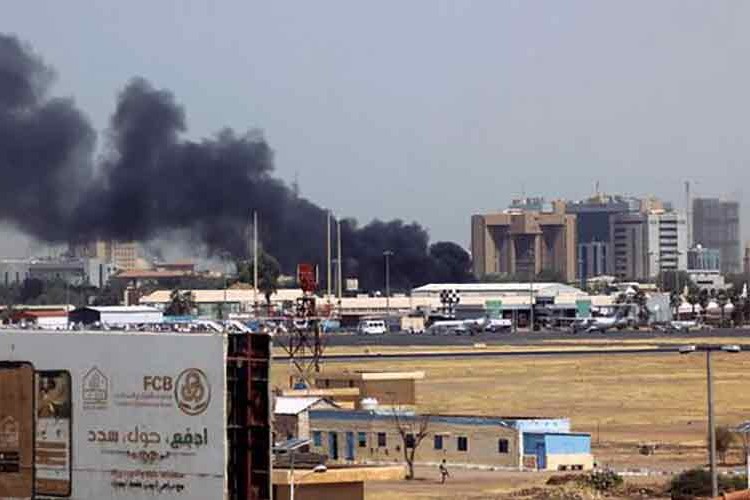 HDK, Hartum Uluslararası Havalimanı'na saldırdı