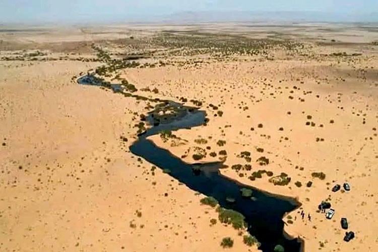 Libya petrol boru hatlarından birinde sızıntı