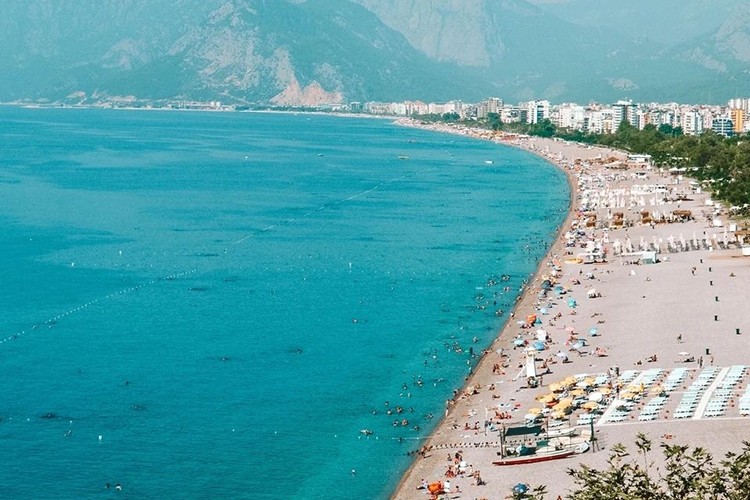 Antalya'da turizm sezonu uzuyor