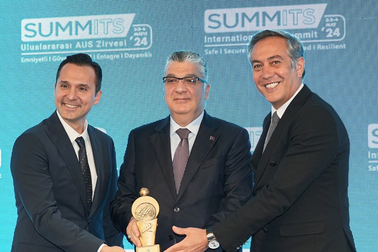 Ulaşım altyapısını otonom araçlara uygun hale getiren ICA, ödüle layık görüldü