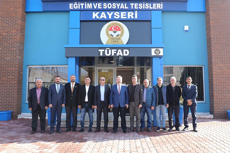 Melikgazi'de futbol okulu açılacak