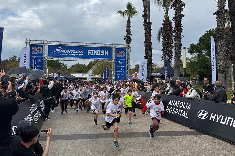 20. Uluslararası Runtalya Maratonu başladı