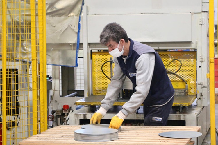 Havayı temizleyen cihaz yurtdışına ihraç ediliyor