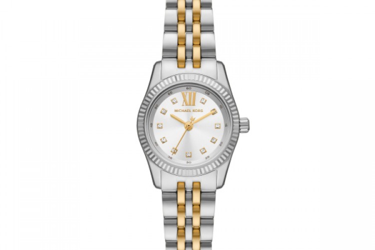 Michael Kors'ta Zarafet ve Teknoloji Buluşuyor